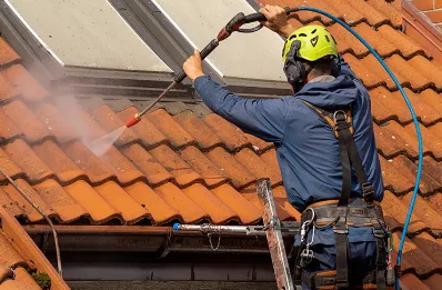 Démoussage et hydrofuge de toiture à Clitourps